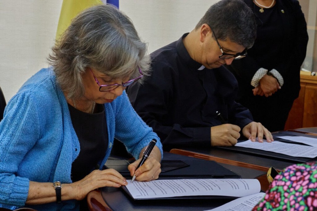 La ciencia como eje principal del conocimiento: UCAB y Academia de Ciencias impulsan diplomado para formar&nbsp;profesores