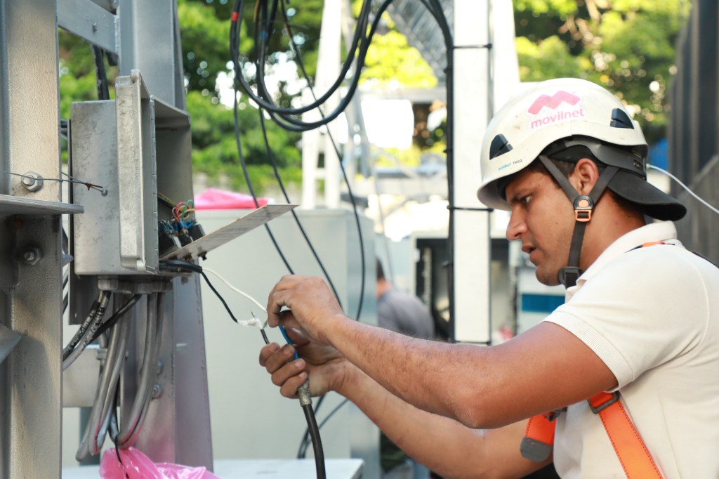 Movilnet recupera 27 radiobases en La&nbsp;Guaira