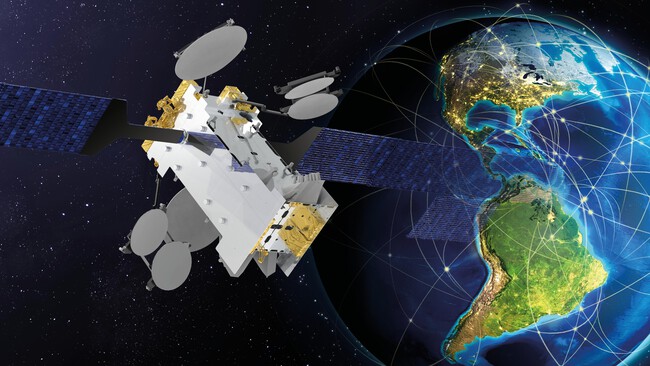 Hispasat visita a Conatel para impulsar la demanda&nbsp;satelital